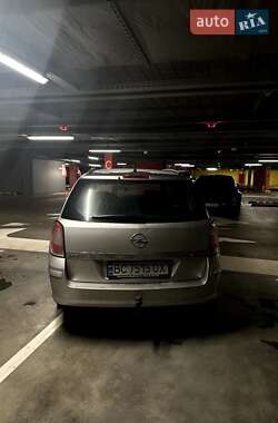 Универсал Opel Astra 2005 в 