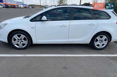 Opel Astra 2011