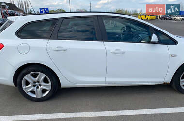 Универсал Opel Astra 2011 в Луцке