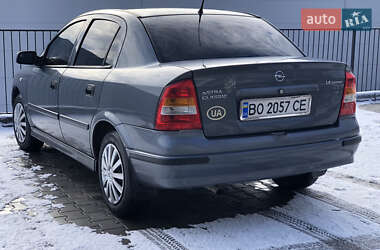 Седан Opel Astra 2008 в Тернополі