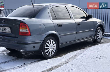 Седан Opel Astra 2008 в Тернополі