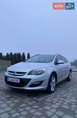 Універсал Opel Astra 2013 в Львові