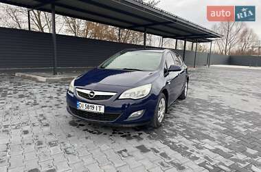 Універсал Opel Astra 2012 в Кам'янець-Подільському