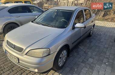 Седан Opel Astra 2004 в Львові