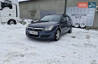 Універсал Opel Astra 2006 в Тернополі