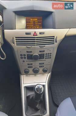 Универсал Opel Astra 2008 в 