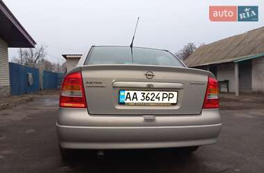 Седан Opel Astra 2007 в 