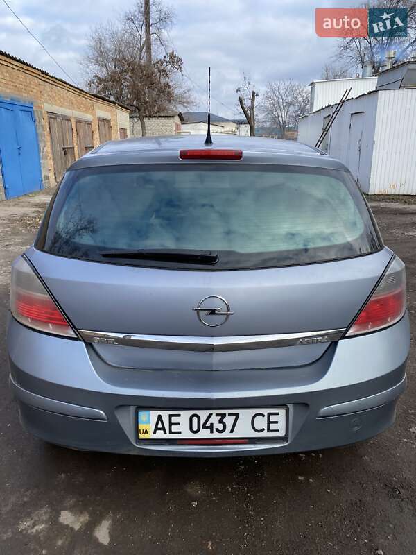 Хэтчбек Opel Astra 2007 в Зеленодольской фото 3 Хэтчбек Opel Astra 2007 в Зеленодольской