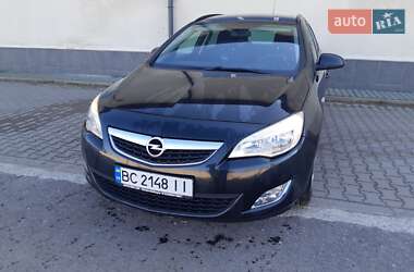 Універсал Opel Astra 2011 в Кам'янці-Бузькій