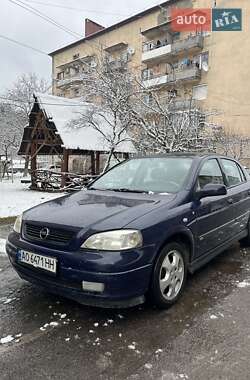 Седан Opel Astra 2001 в Ужгороді