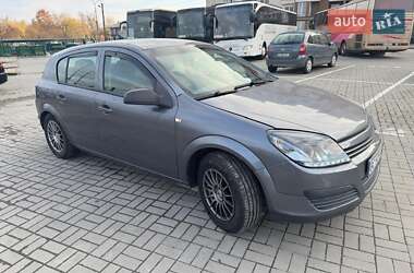 Хэтчбек Opel Astra 2007 в Львове