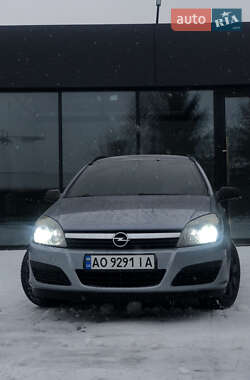 Универсал Opel Astra 2005 в 