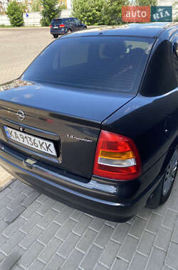 Седан Opel Astra 2007 в 