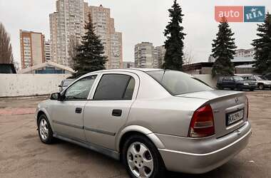 Седан Opel Astra 2001 в Києві