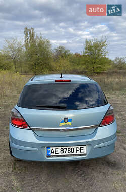Хэтчбек Opel Astra 2009 в 