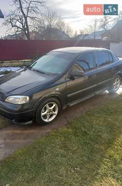 Седан Opel Astra 2008 в Хоросткові