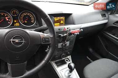 Универсал Opel Astra 2005 в Диканьке