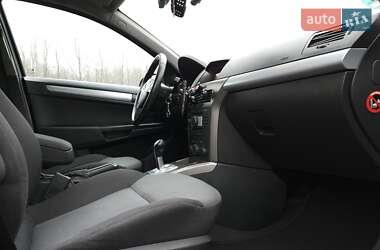 Универсал Opel Astra 2005 в Диканьке