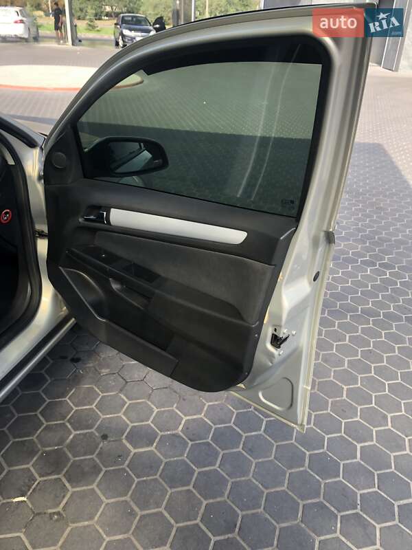 Хэтчбек Opel Astra 2005 в Броварах