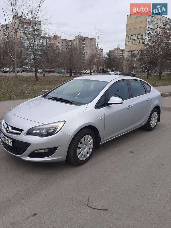 Седан Opel Astra 2019 в Запоріжжі