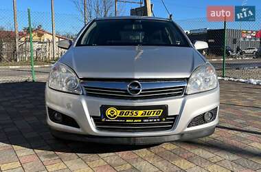 Хэтчбек Opel Astra 2008 в 