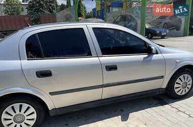 Седан Opel Astra 1998 в 