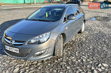 Opel Astra 2012