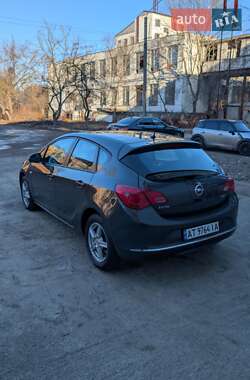 Хетчбек Opel Astra 2013 в Івано-Франківську