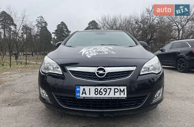 Хэтчбек Opel Astra 2010 в 
