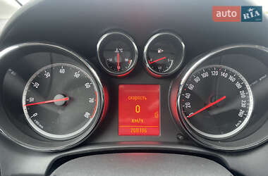 Хэтчбек Opel Astra 2010 в 