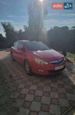 Opel Astra 2010 Opel Astra 2010