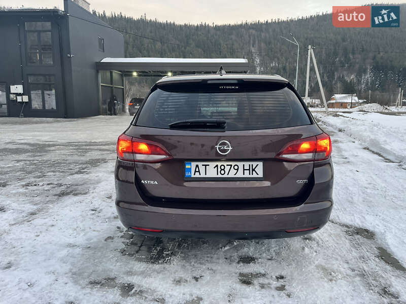 Универсал Opel Astra 2016 в Яремче