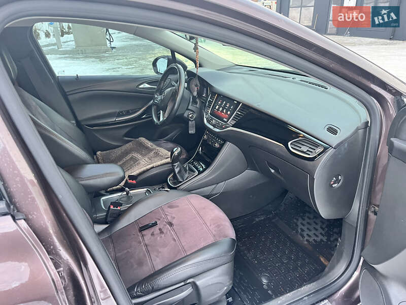 Универсал Opel Astra 2016 в Яремче