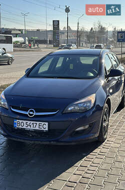 Універсал Opel Astra 2013 в Тернополі