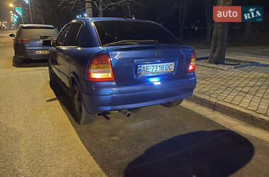 Хетчбек Opel Astra 1999 в 