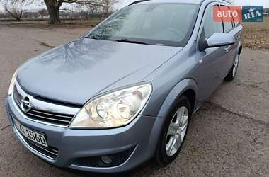 Універсал Opel Astra 2009 в Полтаві