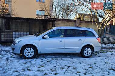 Універсал Opel Astra 2006 в Здолбуніві