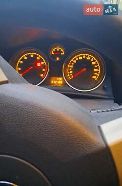 Универсал Opel Astra 2008 в 