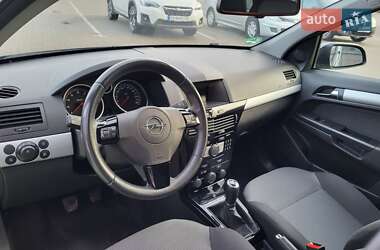 Універсал Opel Astra 2010 в Черкасах