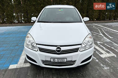 Универсал Opel Astra 2008 в Луцке