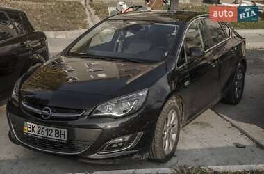 Opel Astra 2013