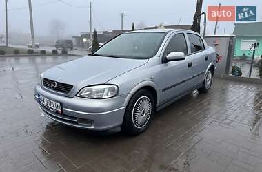 Седан Opel Astra 2000 в Лозовій