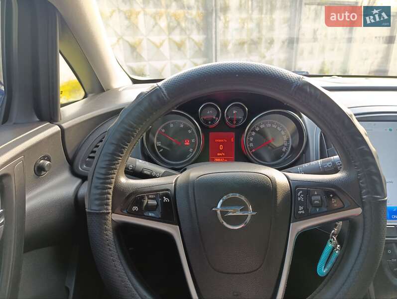 Универсал Opel Astra 2011 в Виннице