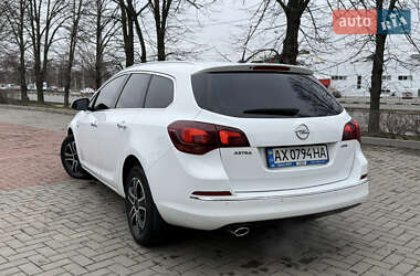 Універсал Opel Astra 2012 в Харкові