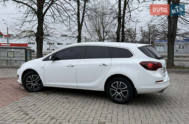 Універсал Opel Astra 2012 в Харкові