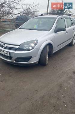 Универсал Opel Astra 2004 в Печенегах