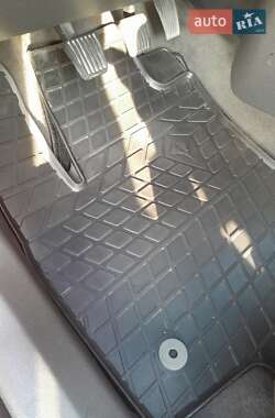 Хетчбек Opel Astra 2006 в 