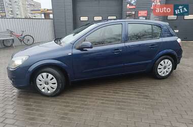 Хэтчбек Opel Astra 2005 в Александрие