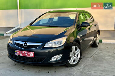 Хетчбек Opel Astra 2012 в Олександрії