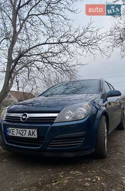 Універсал Opel Astra 2006 в Новомосковську